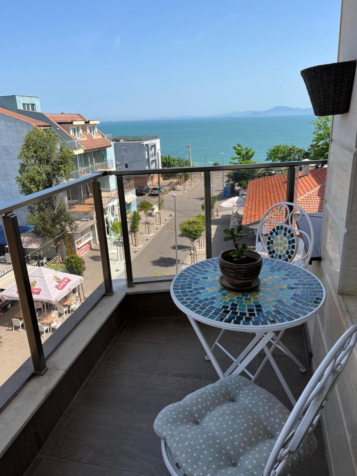 Casa Vista Apartment Бургас Екстериор снимка